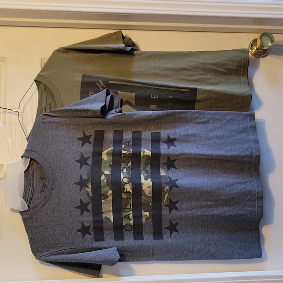 Volcom t-shirt and univibe t-shirt - Picture 2 of 6